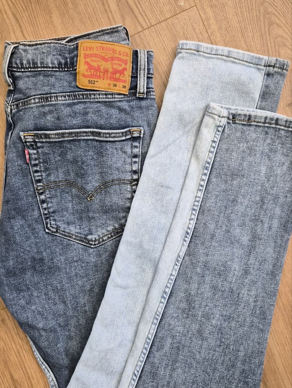Levi's Men's Two-Tone Blue Straight Leg Jeans
